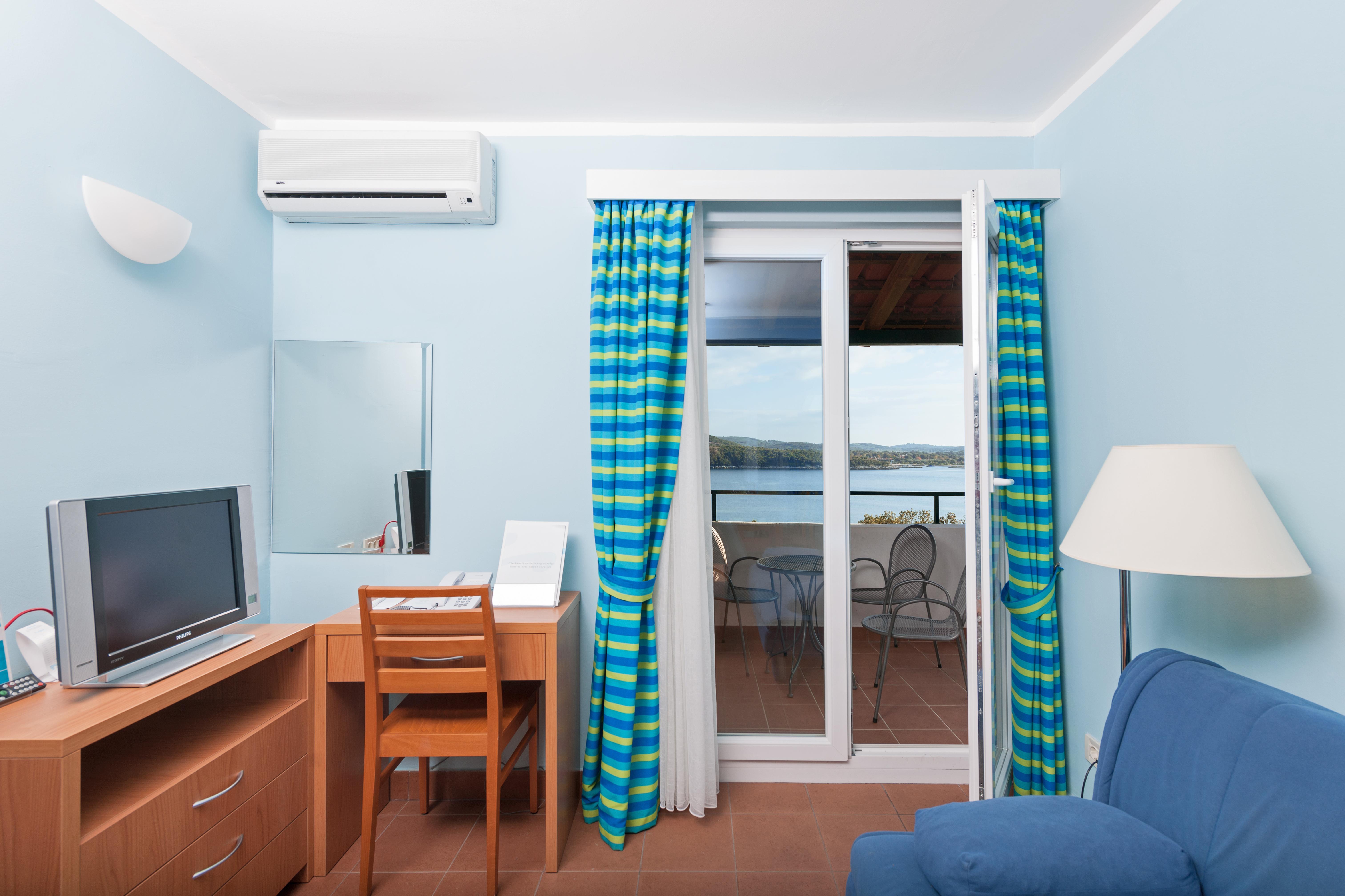 Maistra Select Koversada Naturist Apartments Vrsar Exterior photo