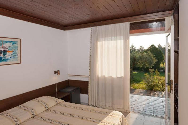Maistra Select Koversada Naturist Apartments Vrsar Exterior photo